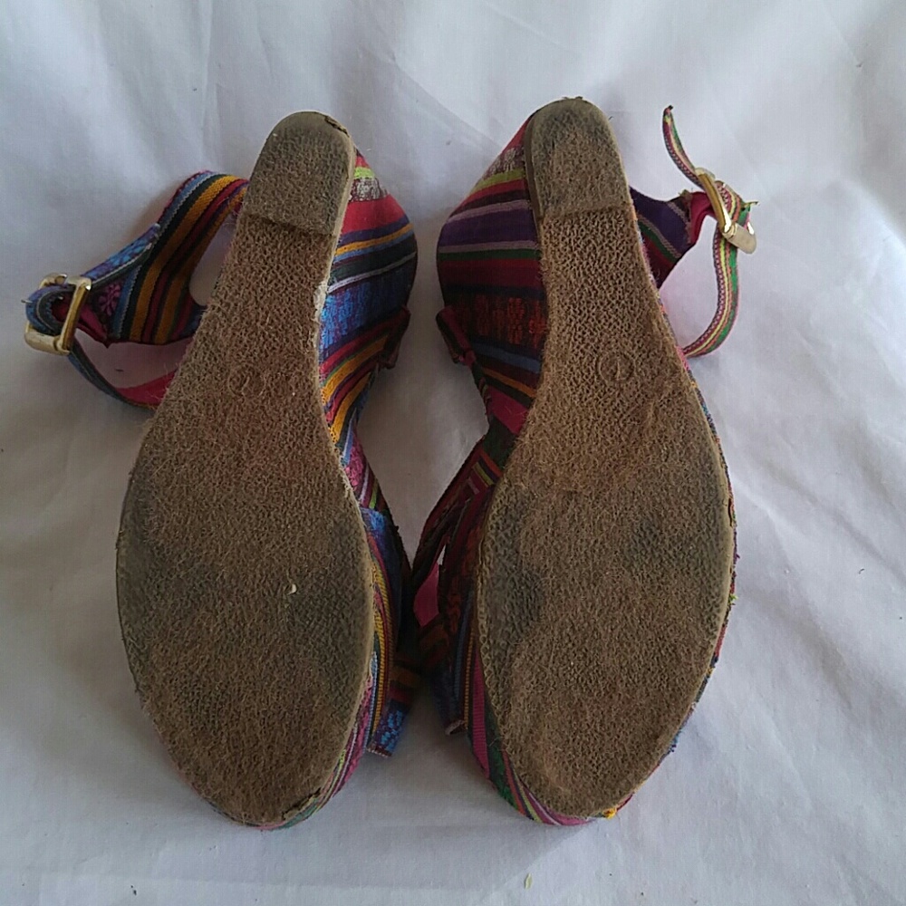 Shoes - Picture 4 of 6